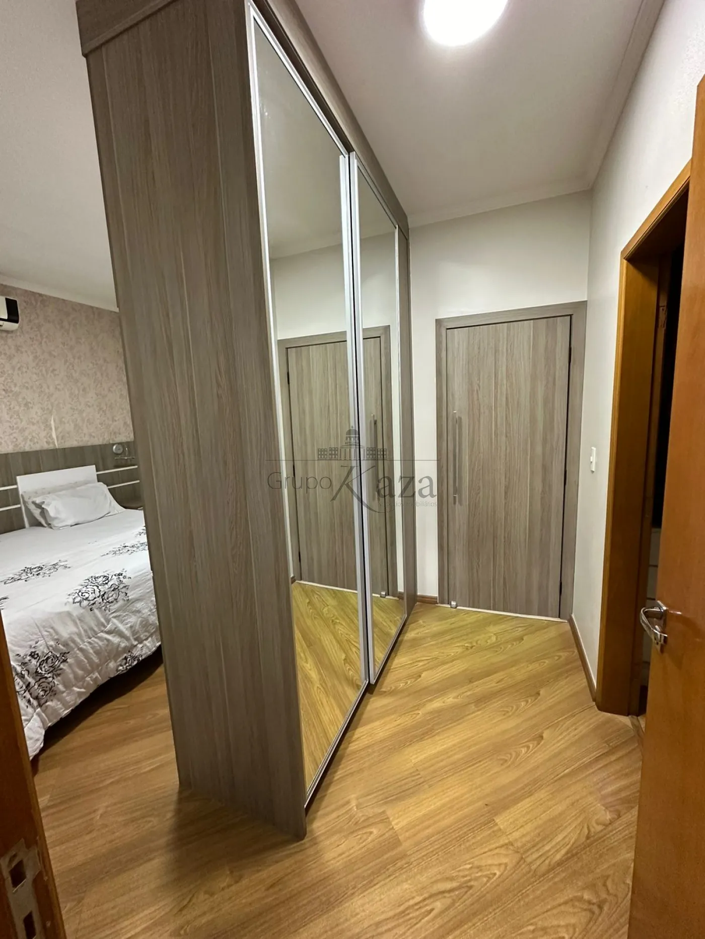 Foto 6 de Casa Condomínio em Jardim Crystal Park, Jacareí - imagem 6