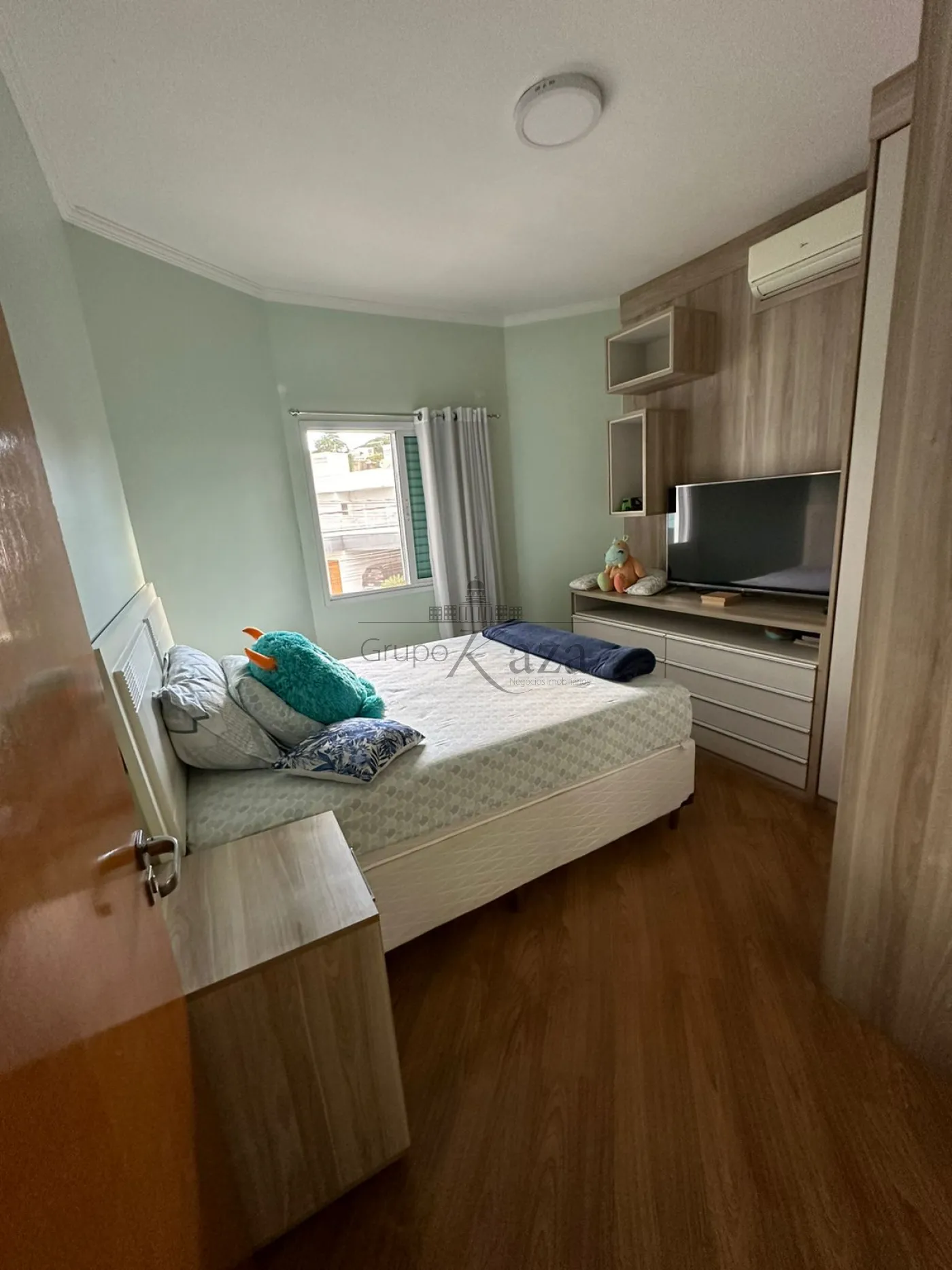 Foto 10 de Casa Condomínio em Jardim Crystal Park, Jacareí - imagem 10