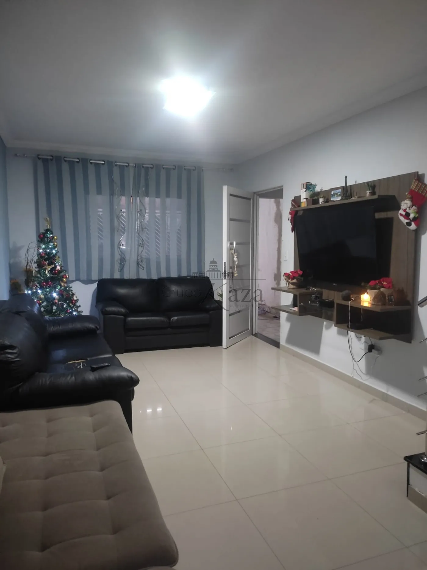 Foto 1 de Casa Sobrado em Parque dos Ipês, São José dos Campos - imagem 1