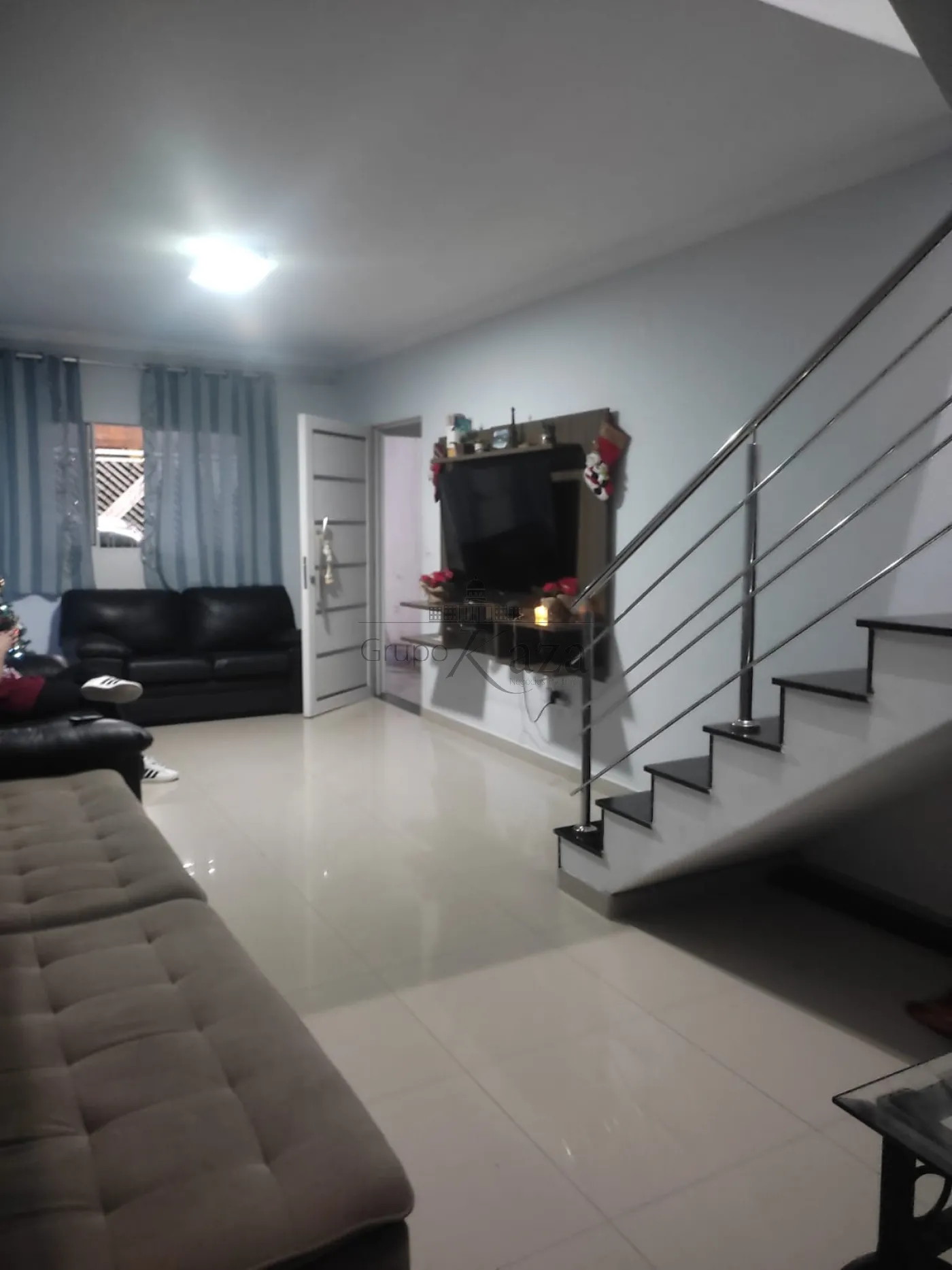 Foto 2 de Casa Sobrado em Parque dos Ipês, São José dos Campos - imagem 2