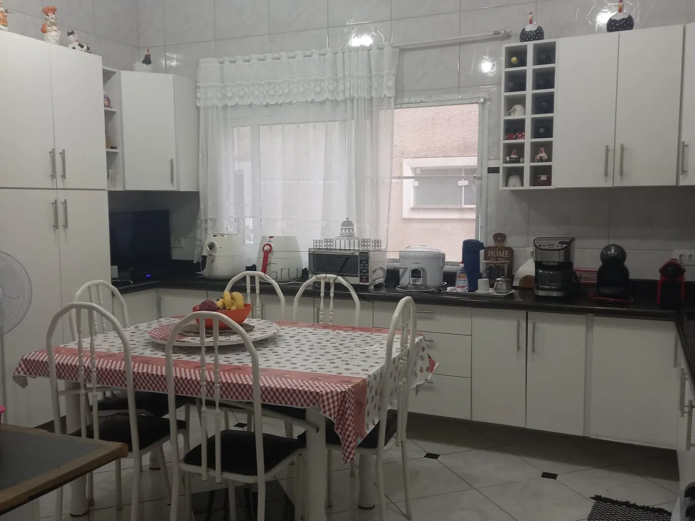 Foto 9 de Casa Condomínio em Vila Zezé, Jacareí - imagem 9