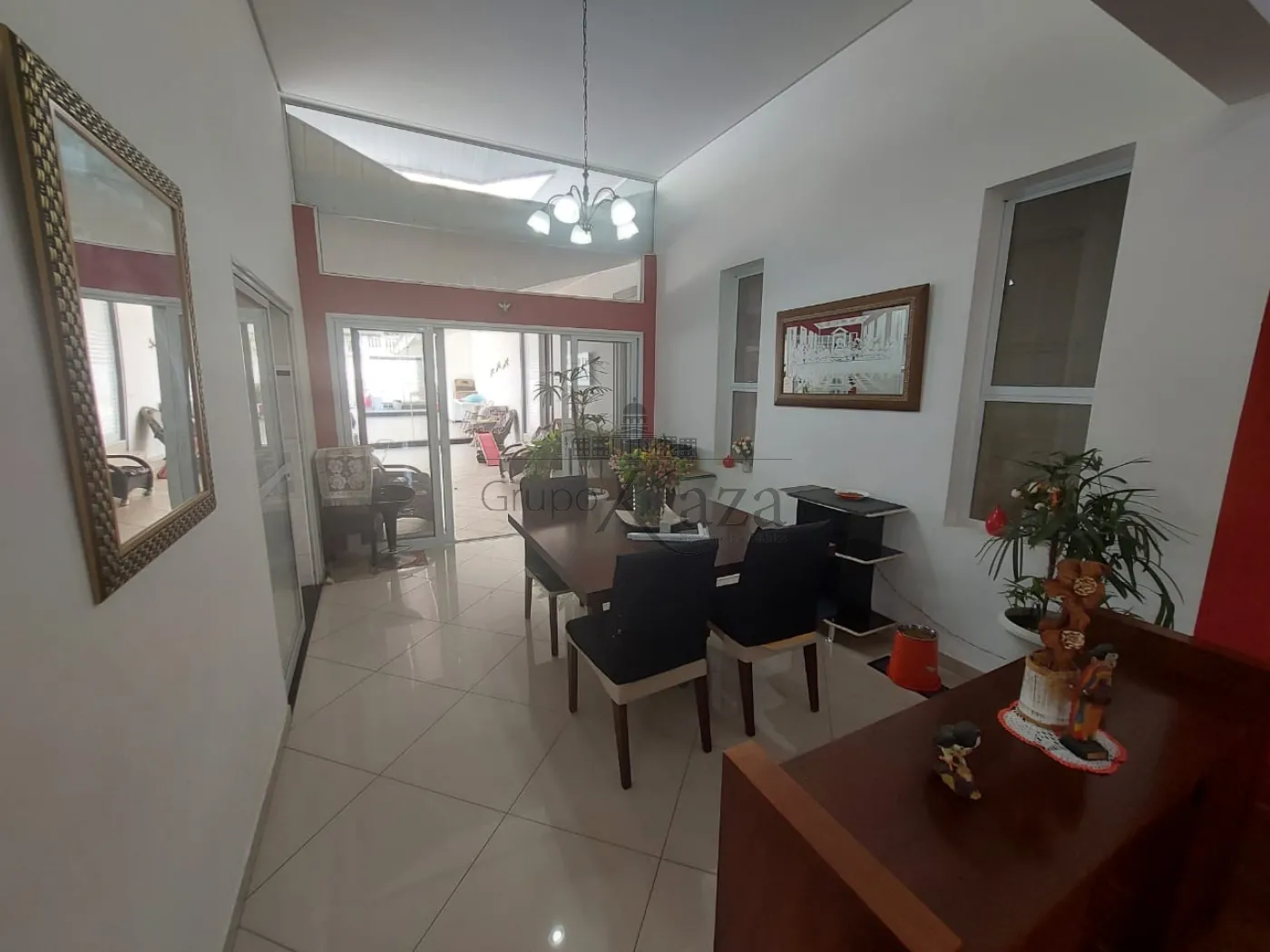 Foto 7 de Casa Condomínio em Vila Zezé, Jacareí - imagem 7