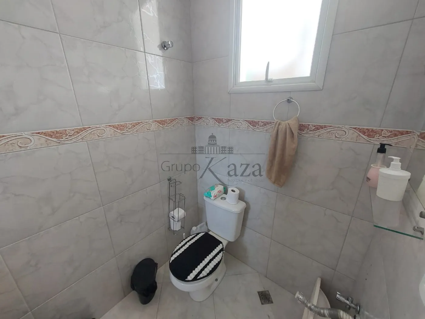 Foto 27 de Casa Condomínio em Vila Zezé, Jacareí - imagem 27