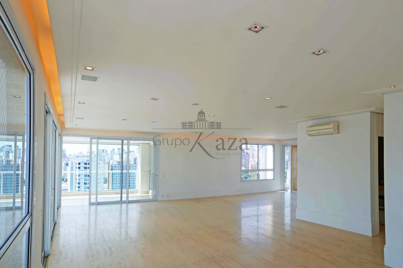 Foto 3 de Apartamento Padrão em Ibirapuera, São Paulo - imagem 3