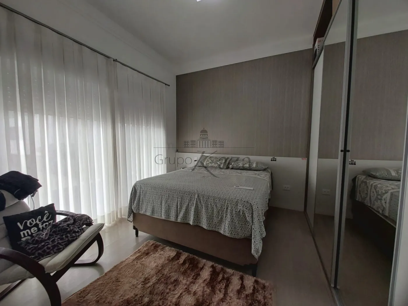 Foto 17 de Casa Condomínio em Jardim do Golfe, São José dos Campos - imagem 17