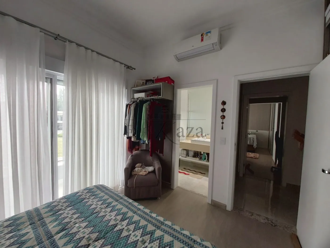 Foto 22 de Casa Condomínio em Jardim do Golfe, São José dos Campos - imagem 22