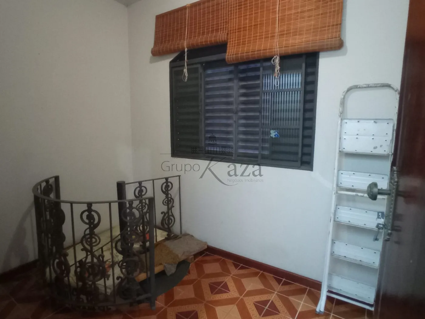 Foto 4 de Casa Padrão em Vila Iracema, São José dos Campos - imagem 4