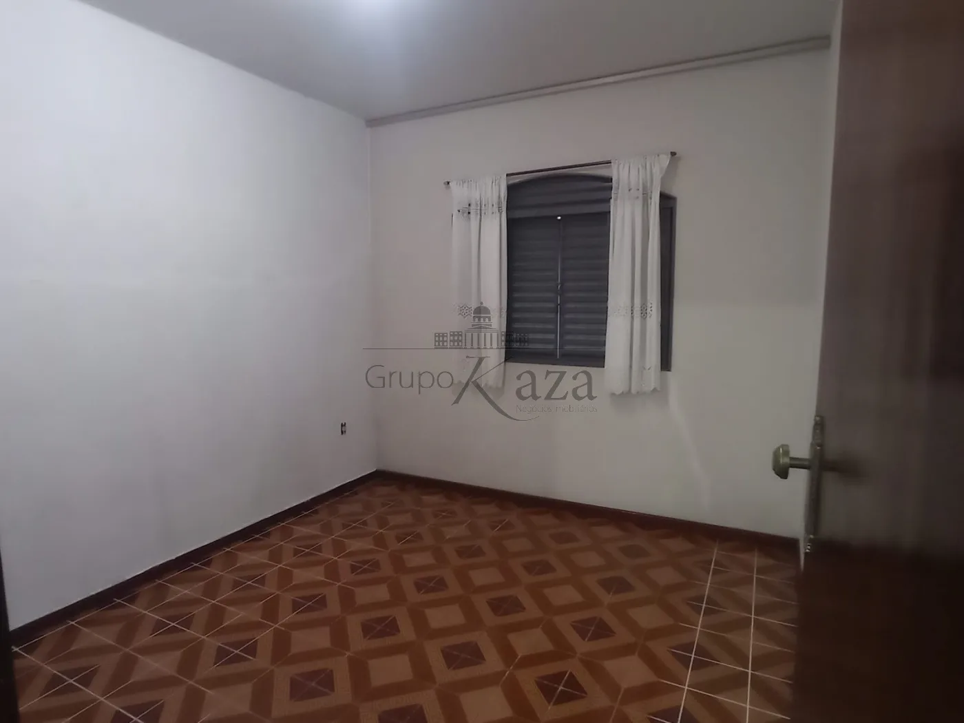 Foto 7 de Casa Padrão em Vila Iracema, São José dos Campos - imagem 7