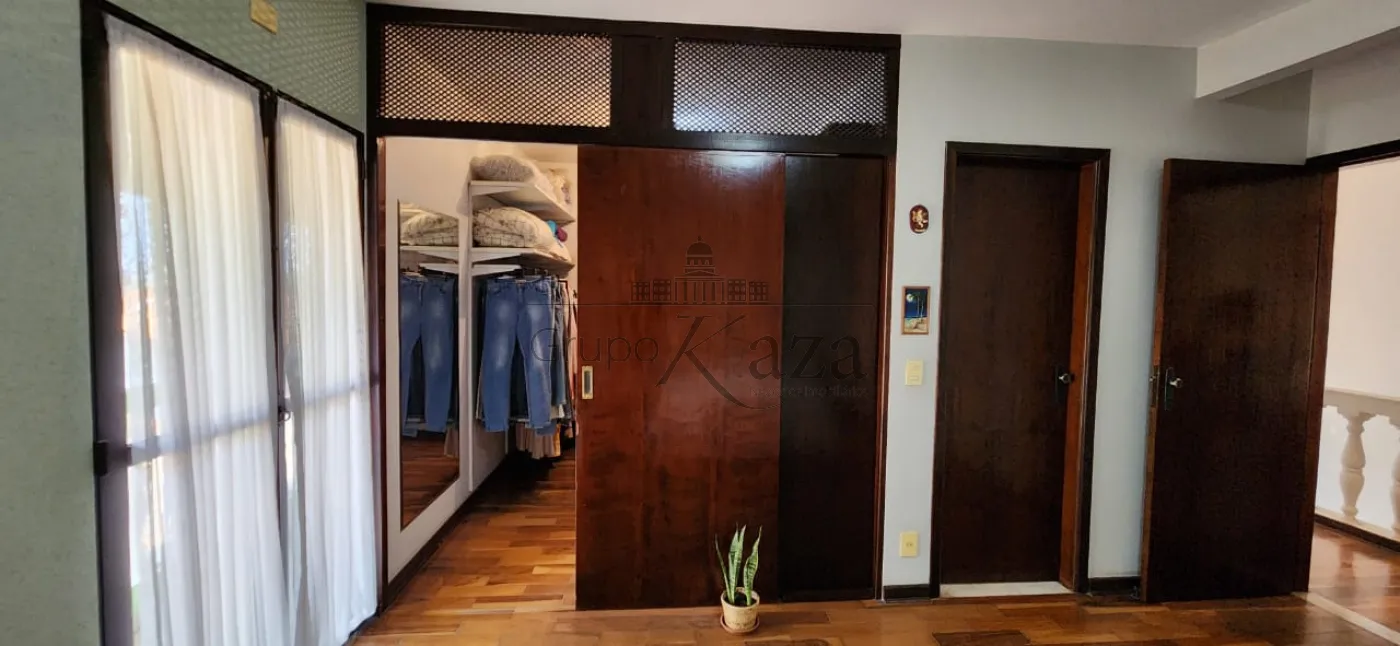 Foto 15 de Casa Sobrado em Jardim das Indústrias, São José dos Campos - imagem 15