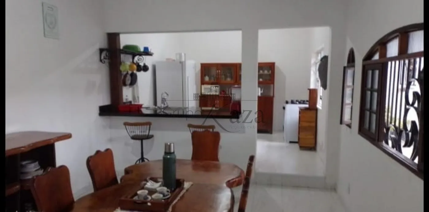 Foto 3 de Casa Padrão em Jardim Mariella, Caraguatatuba - imagem 3