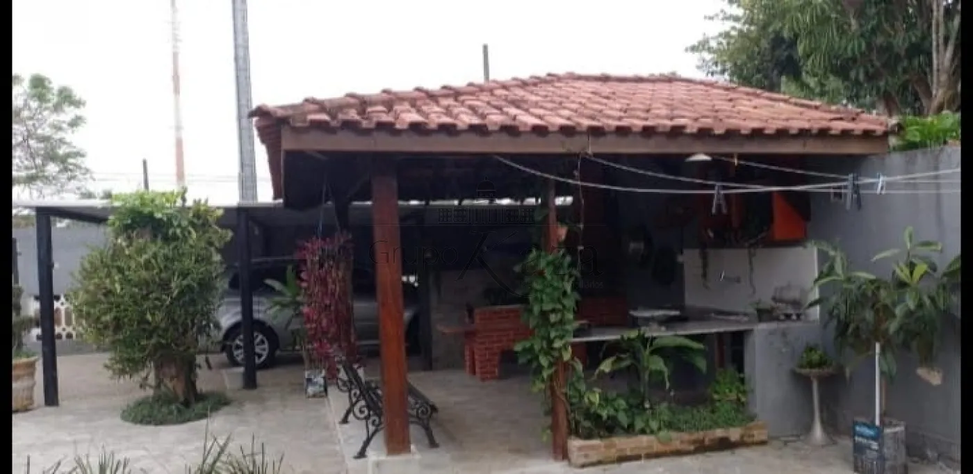 Foto 13 de Casa Padrão em Jardim Mariella, Caraguatatuba - imagem 13