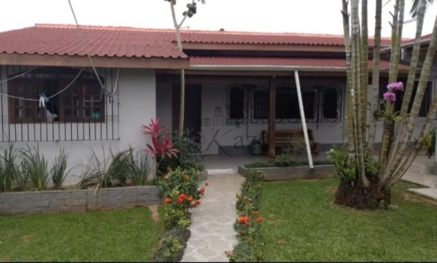 Foto 15 de Casa Padrão em Jardim Mariella, Caraguatatuba - imagem 15