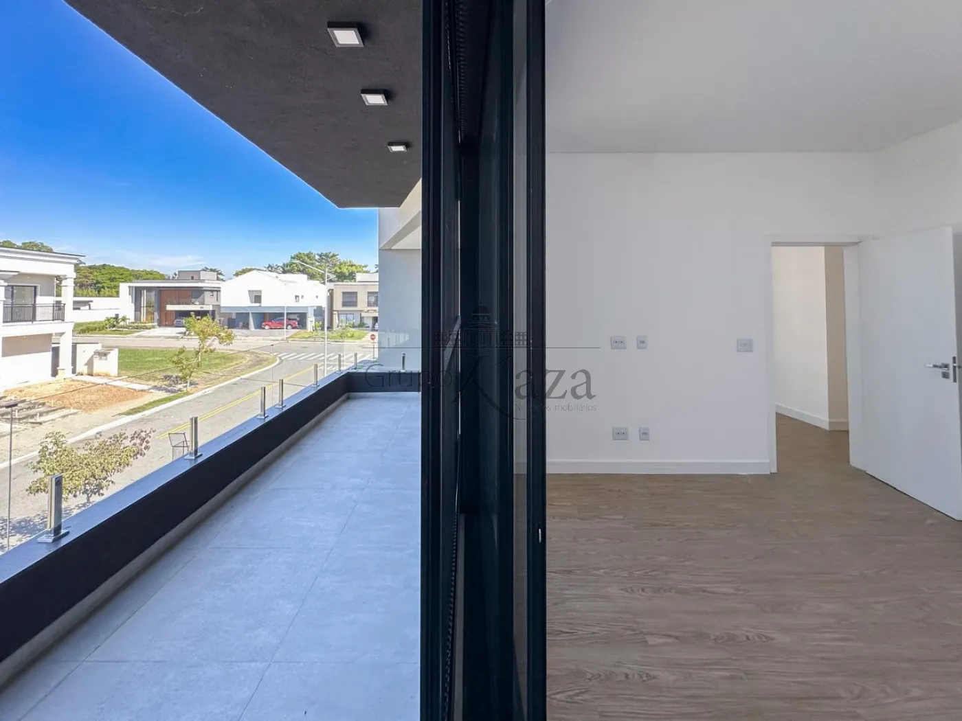 Foto 20 de Casa Condomínio em Jardim do Golfe, São José dos Campos - imagem 20
