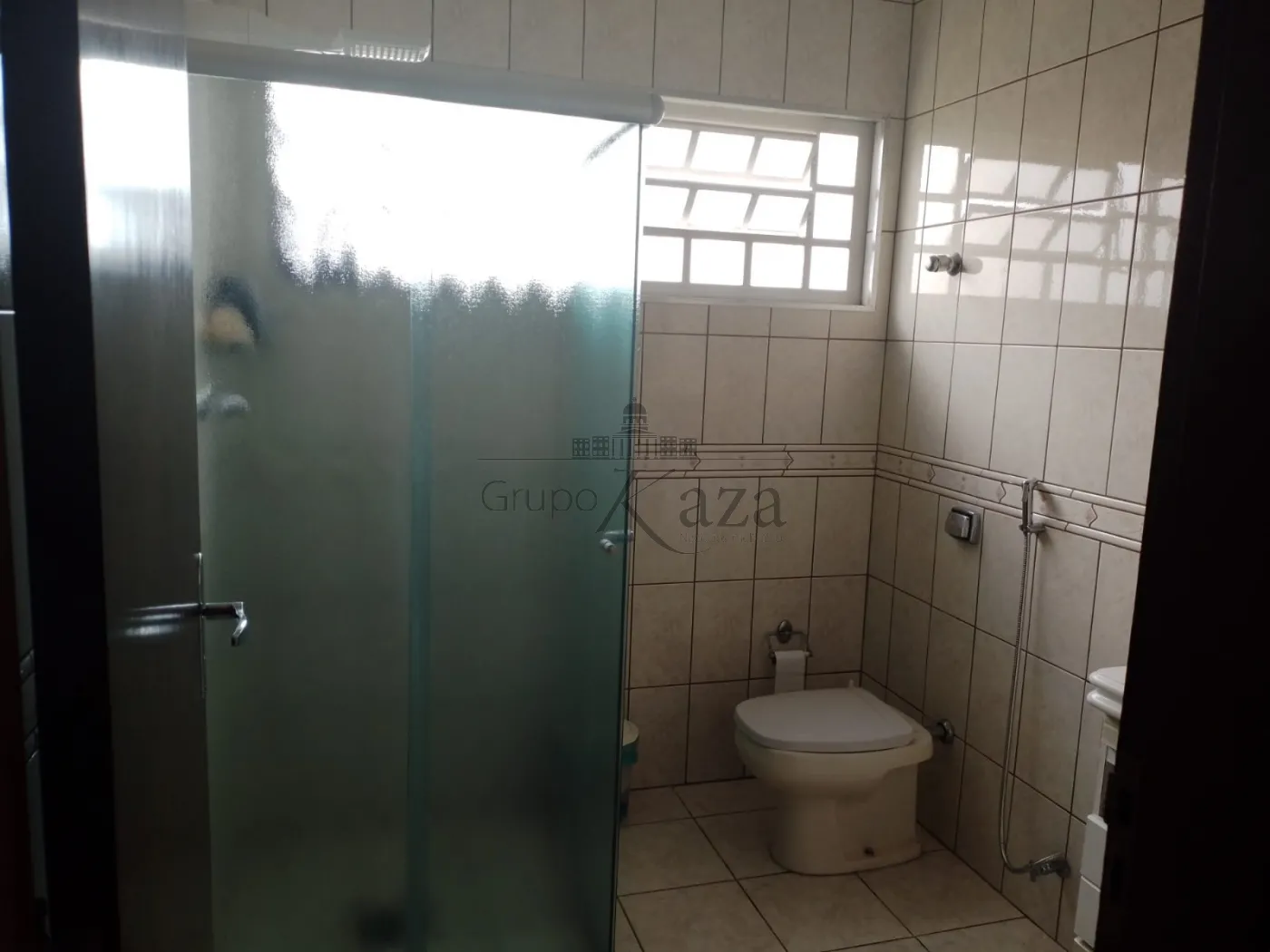 Foto 14 de Casa Sobrado em Parque Santo Antônio, Jacareí - imagem 14