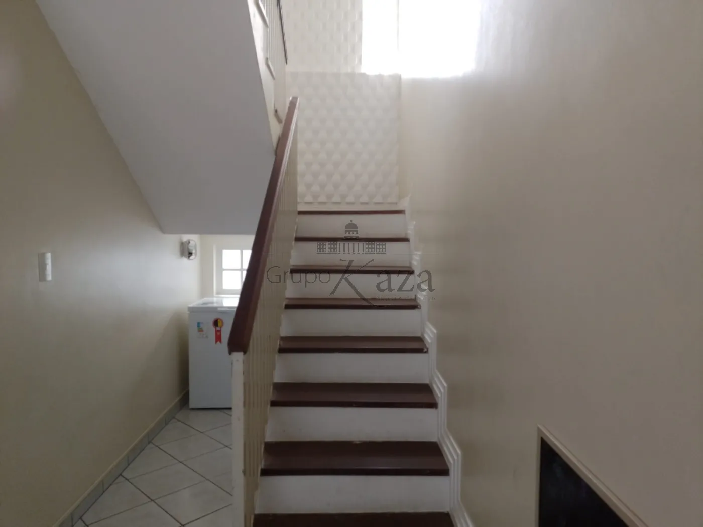 Foto 10 de Casa Sobrado em Parque Santo Antônio, Jacareí - imagem 10