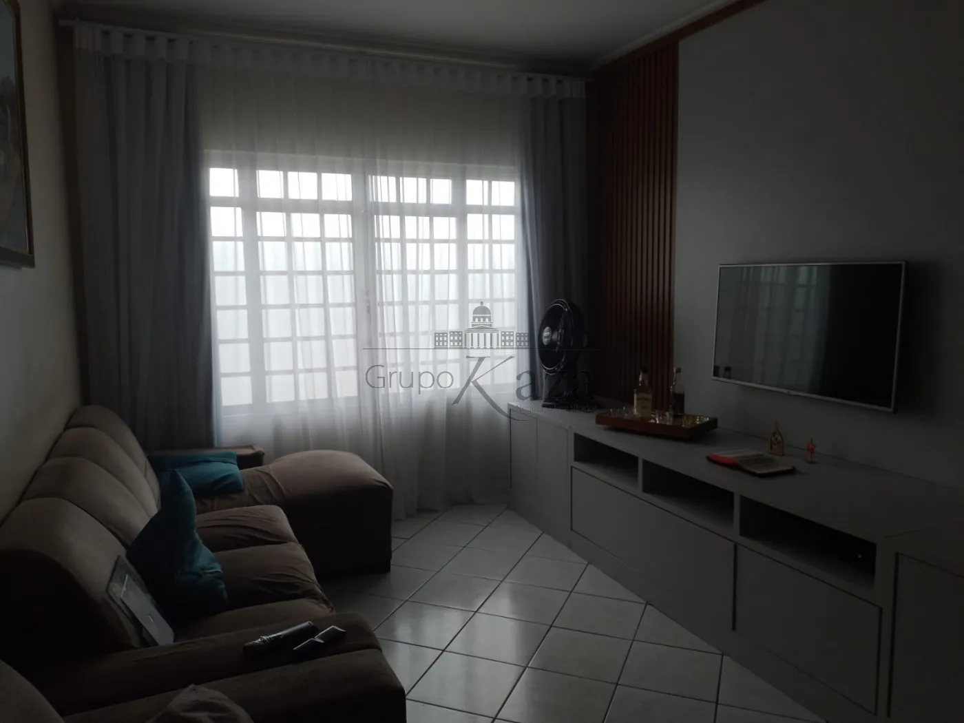 Foto 3 de Casa Sobrado em Parque Santo Antônio, Jacareí - imagem 3