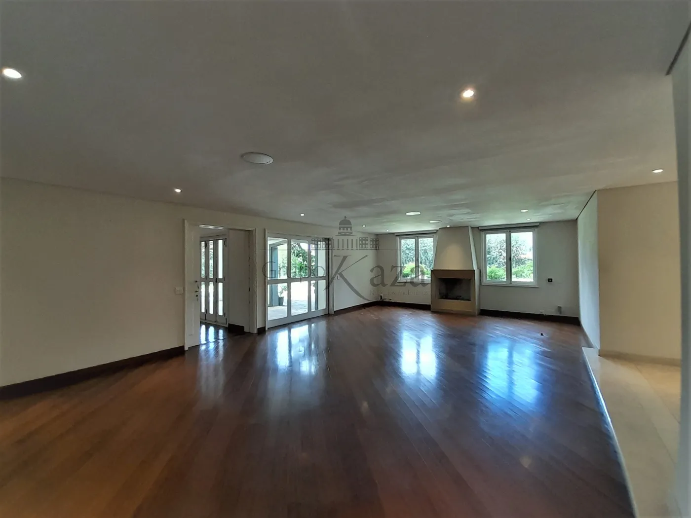 Foto 1 de Casa Padrão em Real Parque, São Paulo - imagem 1