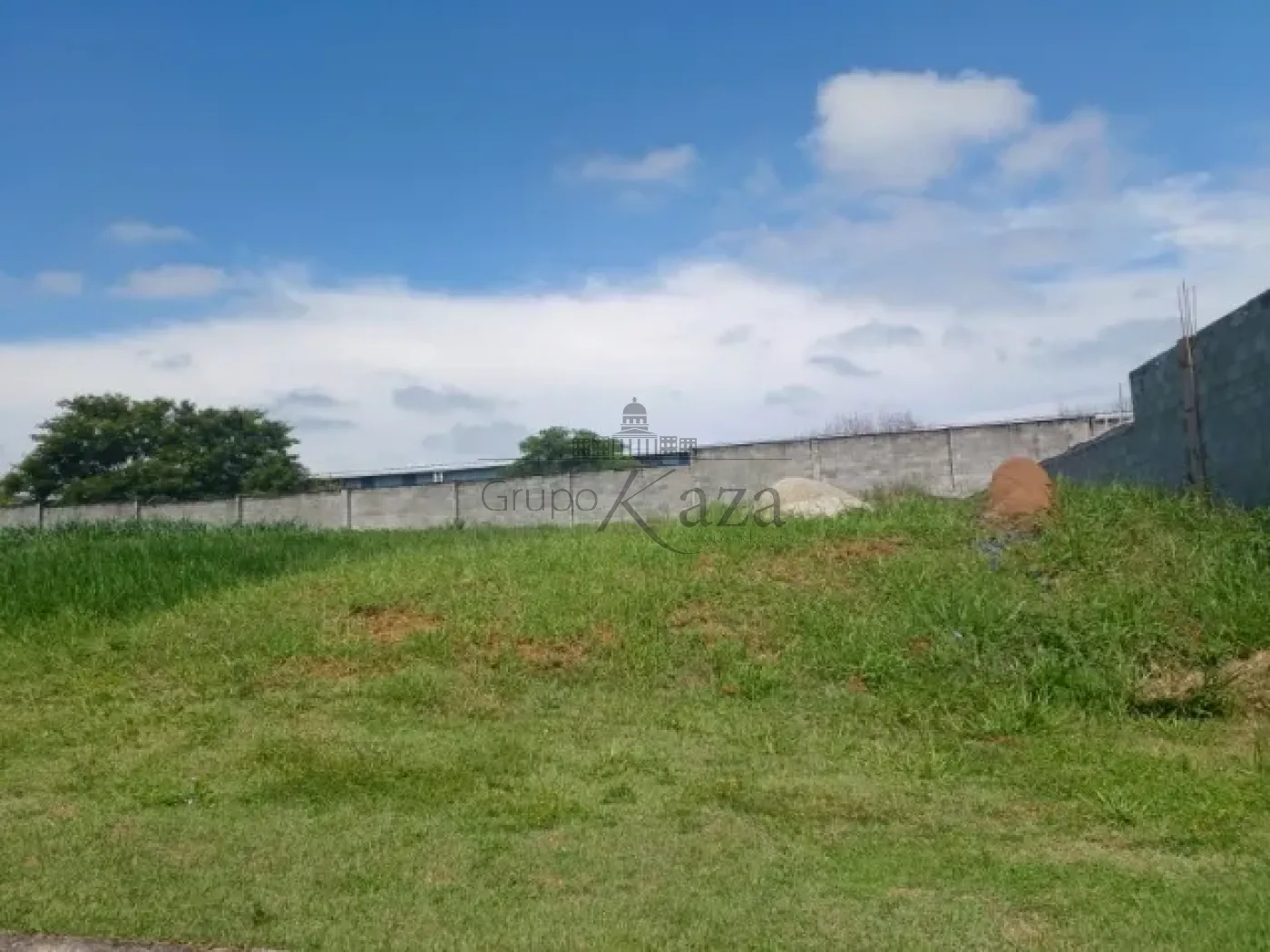 Foto 1 de Terreno Condomínio em Vila Galvão, Caçapava - imagem 1