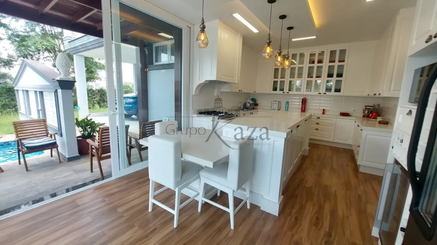 Foto 7 de Casa Condomínio em Jardim do Golfe, São José dos Campos - imagem 7