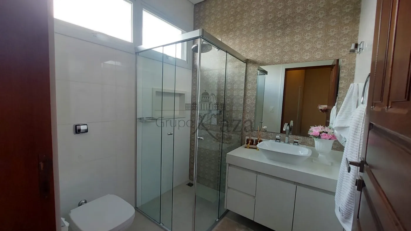 Foto 31 de Casa Condomínio em Jardim do Golfe, São José dos Campos - imagem 31
