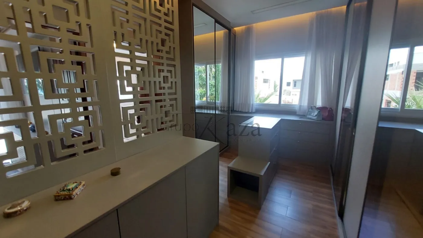 Foto 40 de Casa Condomínio em Jardim do Golfe, São José dos Campos - imagem 40