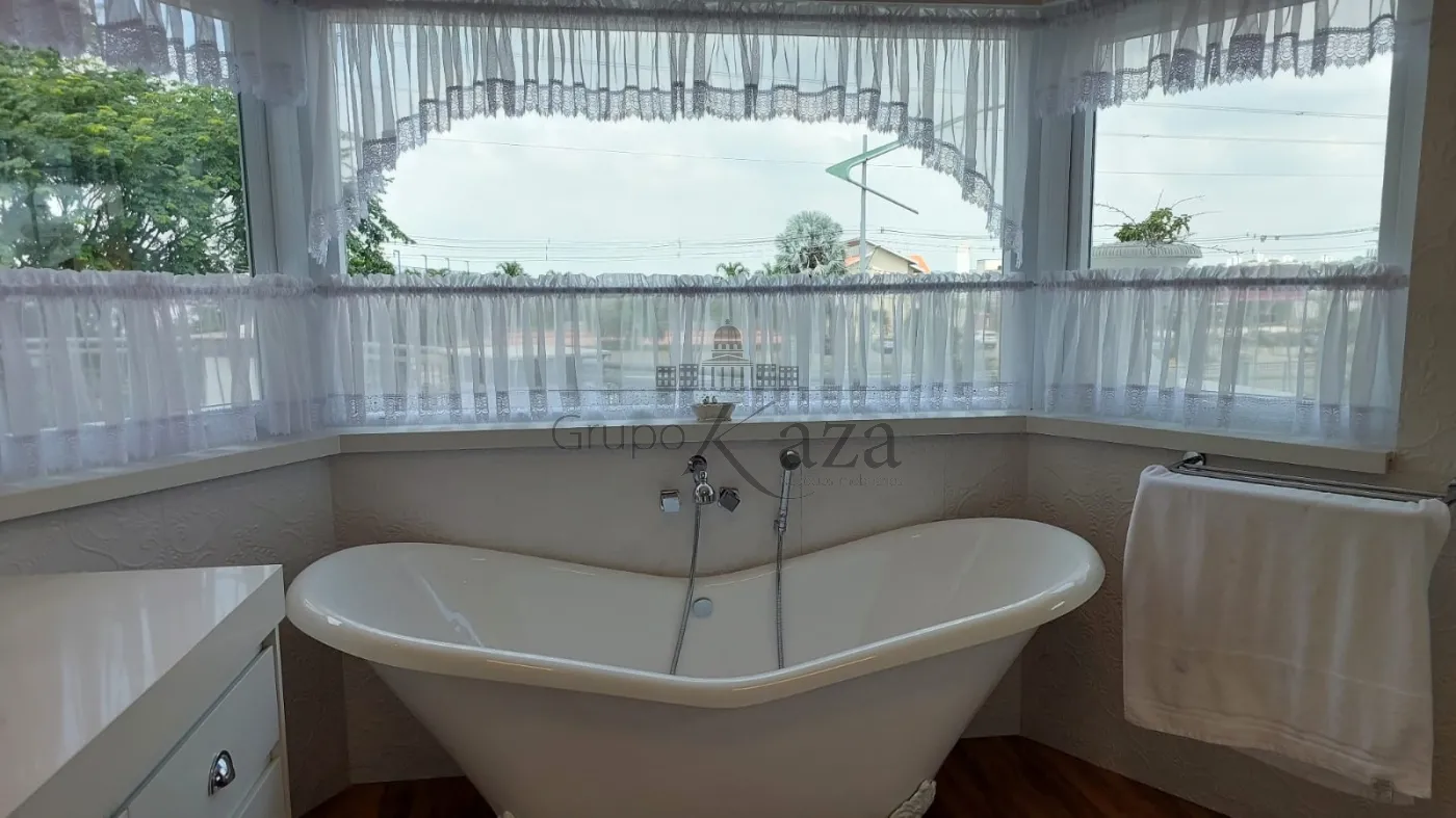 Foto 45 de Casa Condomínio em Jardim do Golfe, São José dos Campos - imagem 45