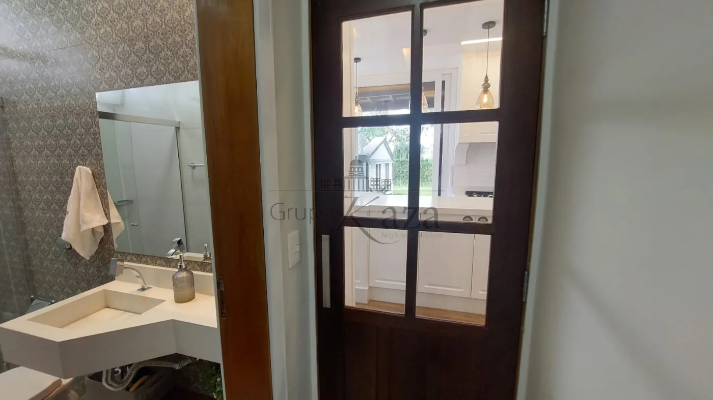 Foto 23 de Casa Condomínio em Jardim do Golfe, São José dos Campos - imagem 23