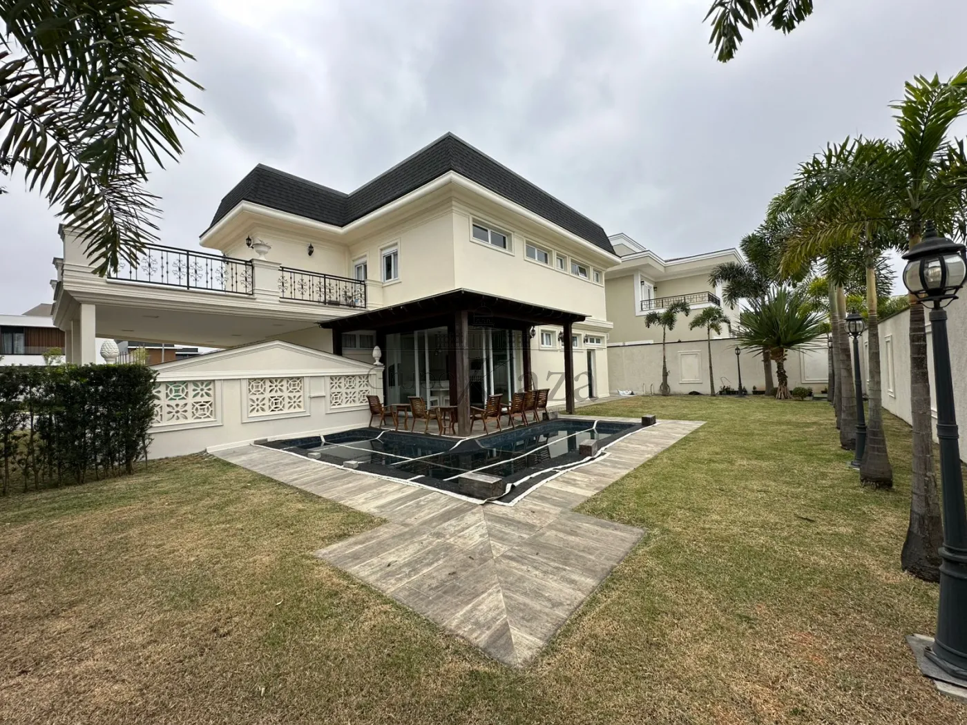Foto 2 de Casa Condomínio em Jardim do Golfe, São José dos Campos - imagem 2