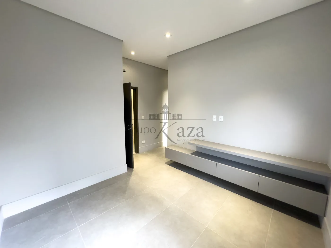 Foto 12 de Casa Condomínio em Jardim do Golfe, São José dos Campos - imagem 12