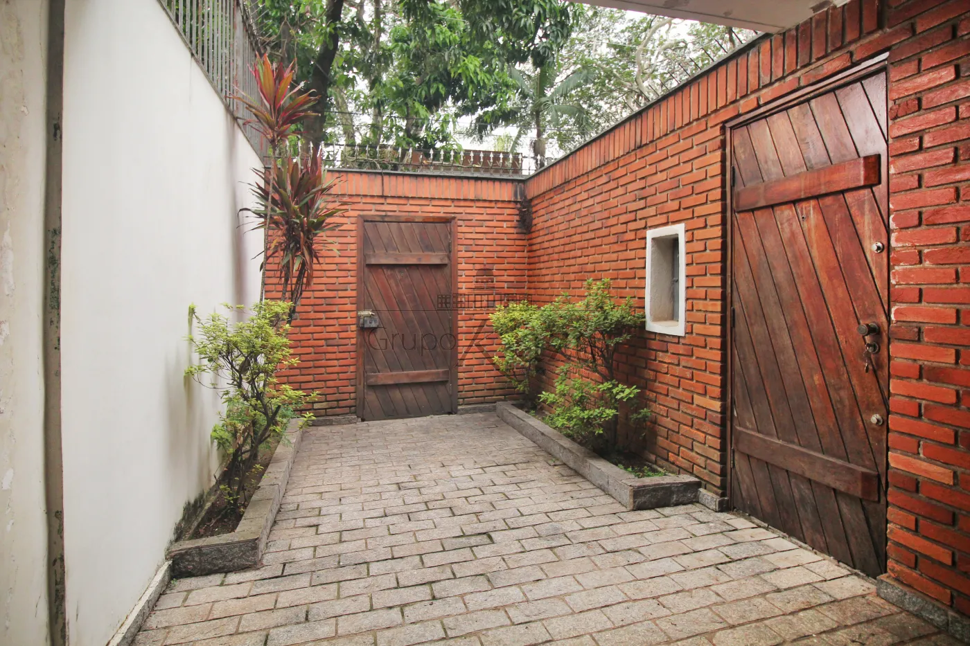 Foto 1 de Casa Padrão em Jardim Luzitânia, São Paulo - imagem 1