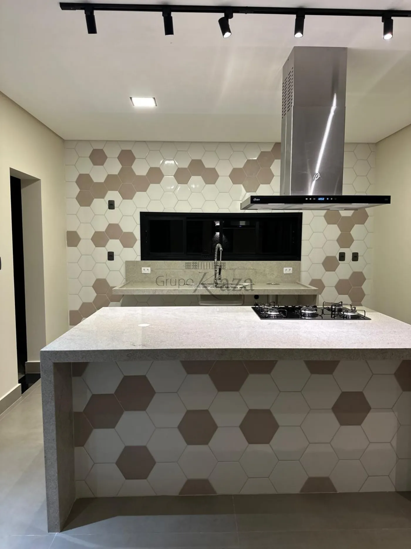 Foto 12 de Casa Condomínio em Parque Residencial Maria Elmira, Caçapava - imagem 12