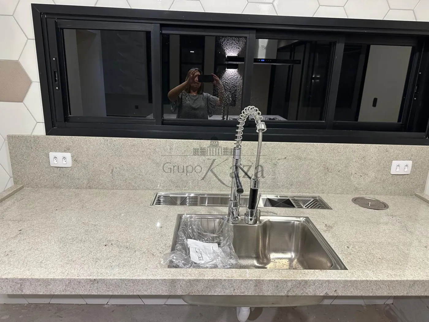 Foto 10 de Casa Condomínio em Parque Residencial Maria Elmira, Caçapava - imagem 10