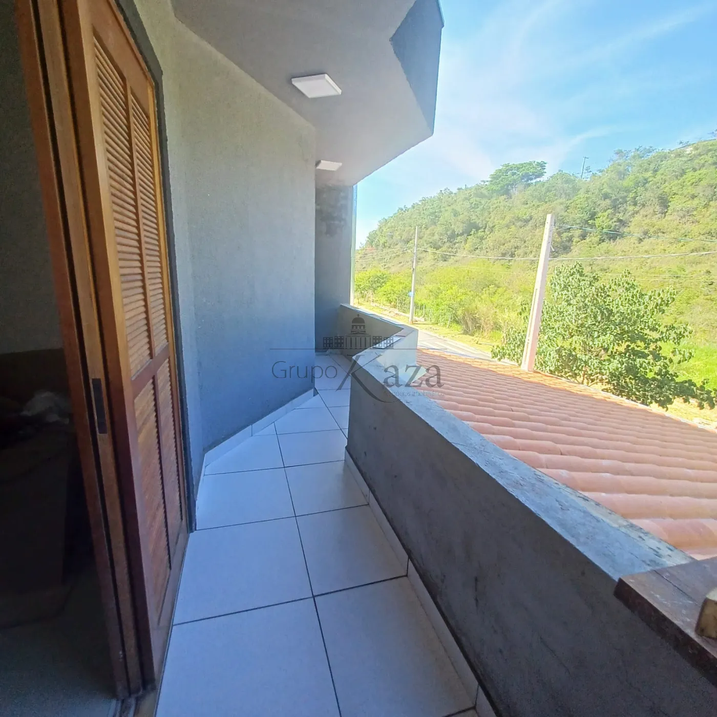 Foto 8 de Casa Padrão em Recanto dos Eucalíptos, São José dos Campos - imagem 8