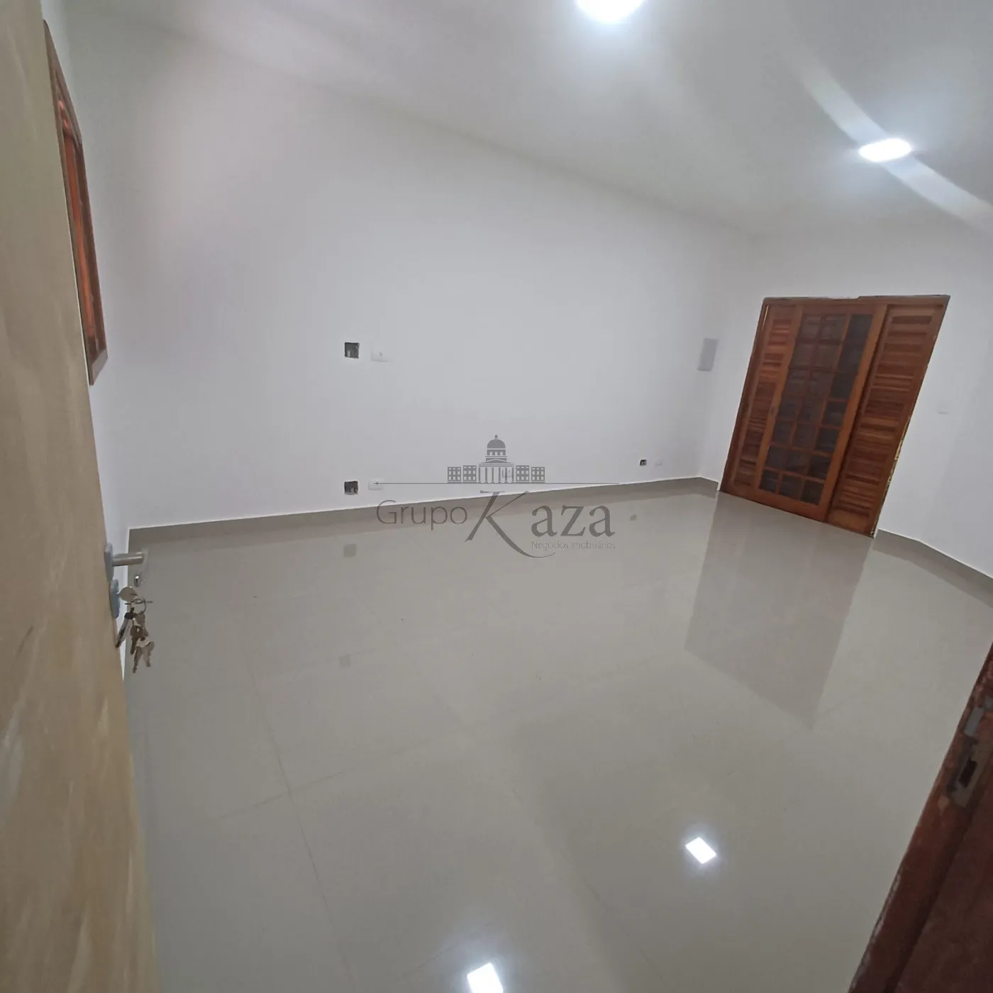 Foto 7 de Casa Padrão em Recanto dos Eucalíptos, São José dos Campos - imagem 7