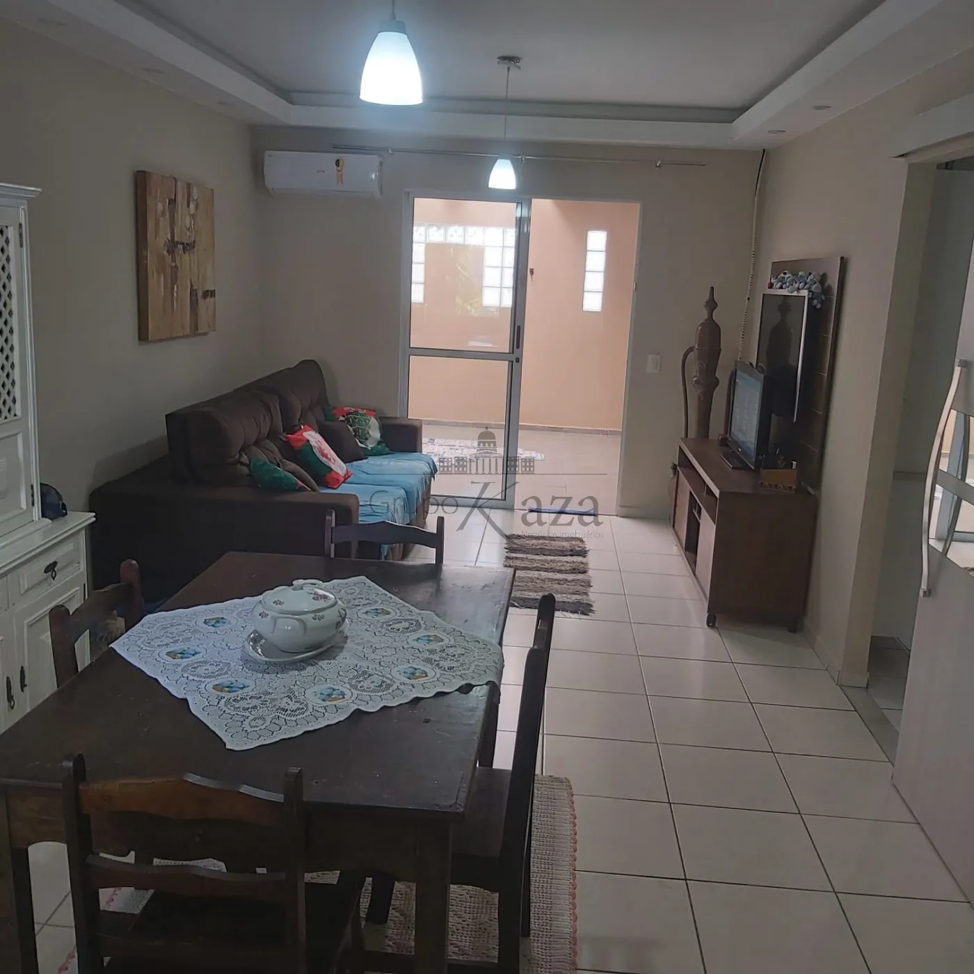 Foto 1 de Casa Condomínio em Eugênio de Melo, São José dos Campos - imagem 1