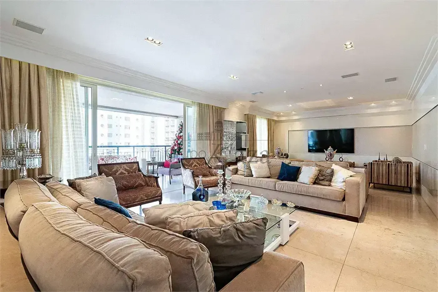 Foto 3 de Apartamento Padrão em Vila Nova Conceição, São Paulo - imagem 3