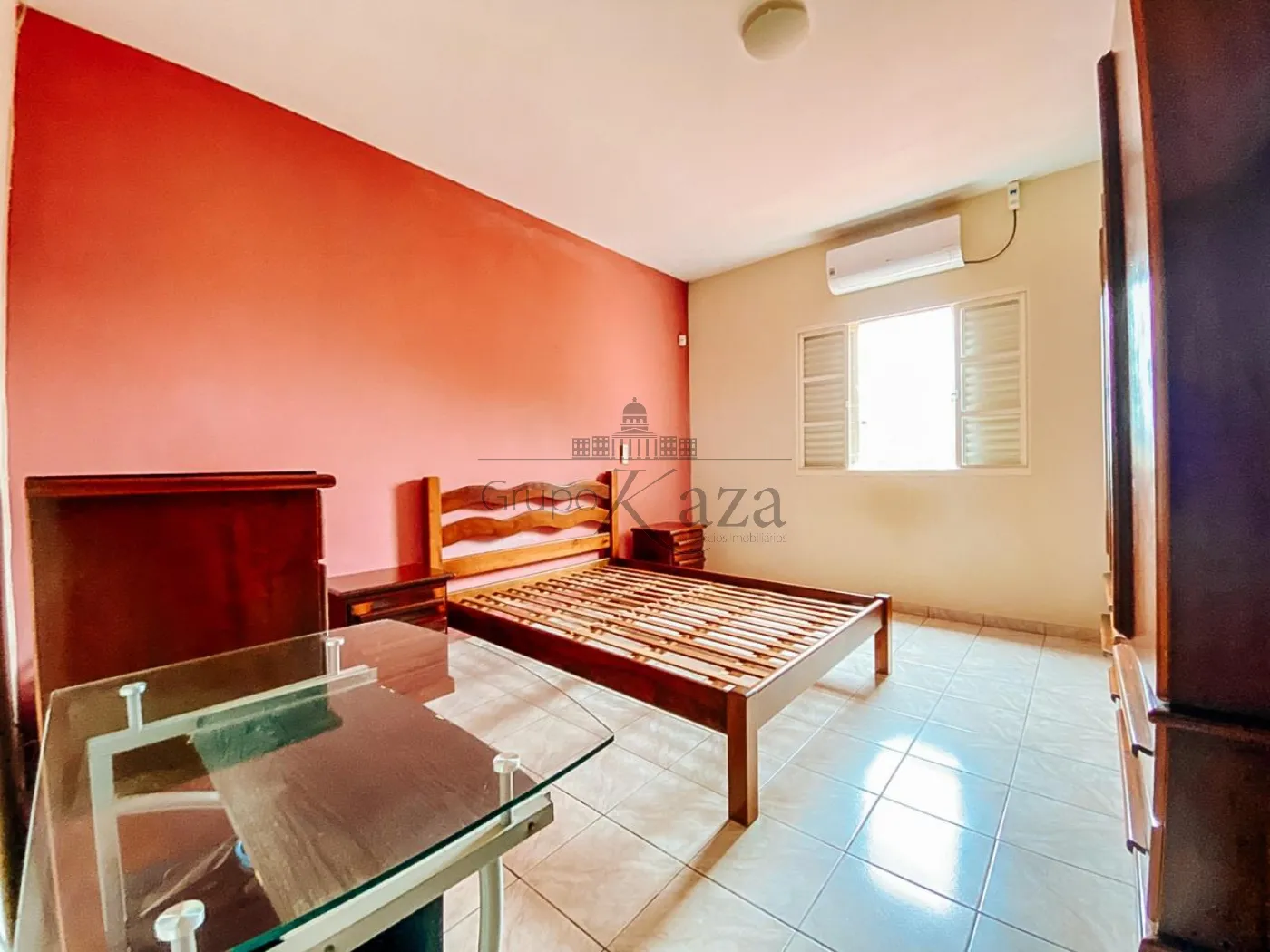 Foto 8 de Casa Padrão em Parque Santo Antônio, Jacareí - imagem 8