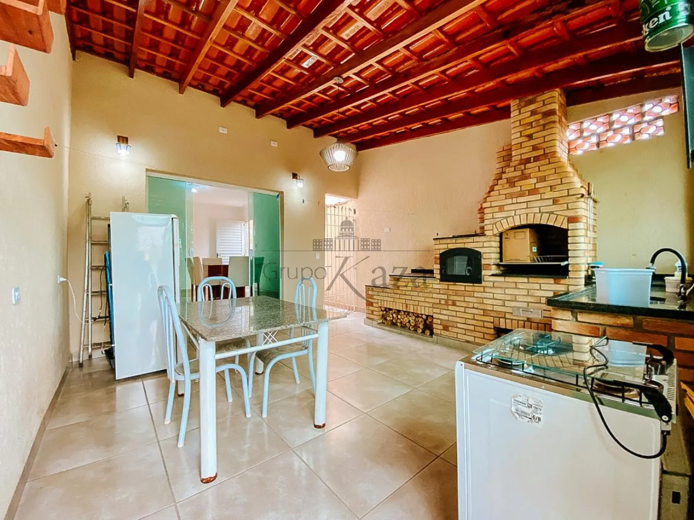 Foto 16 de Casa Padrão em Parque Santo Antônio, Jacareí - imagem 16