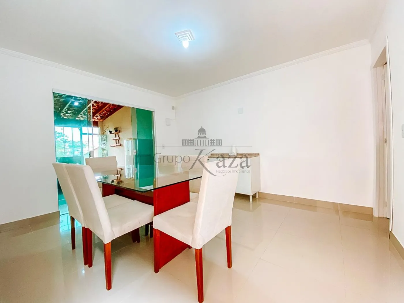 Foto 3 de Casa Padrão em Parque Santo Antônio, Jacareí - imagem 3