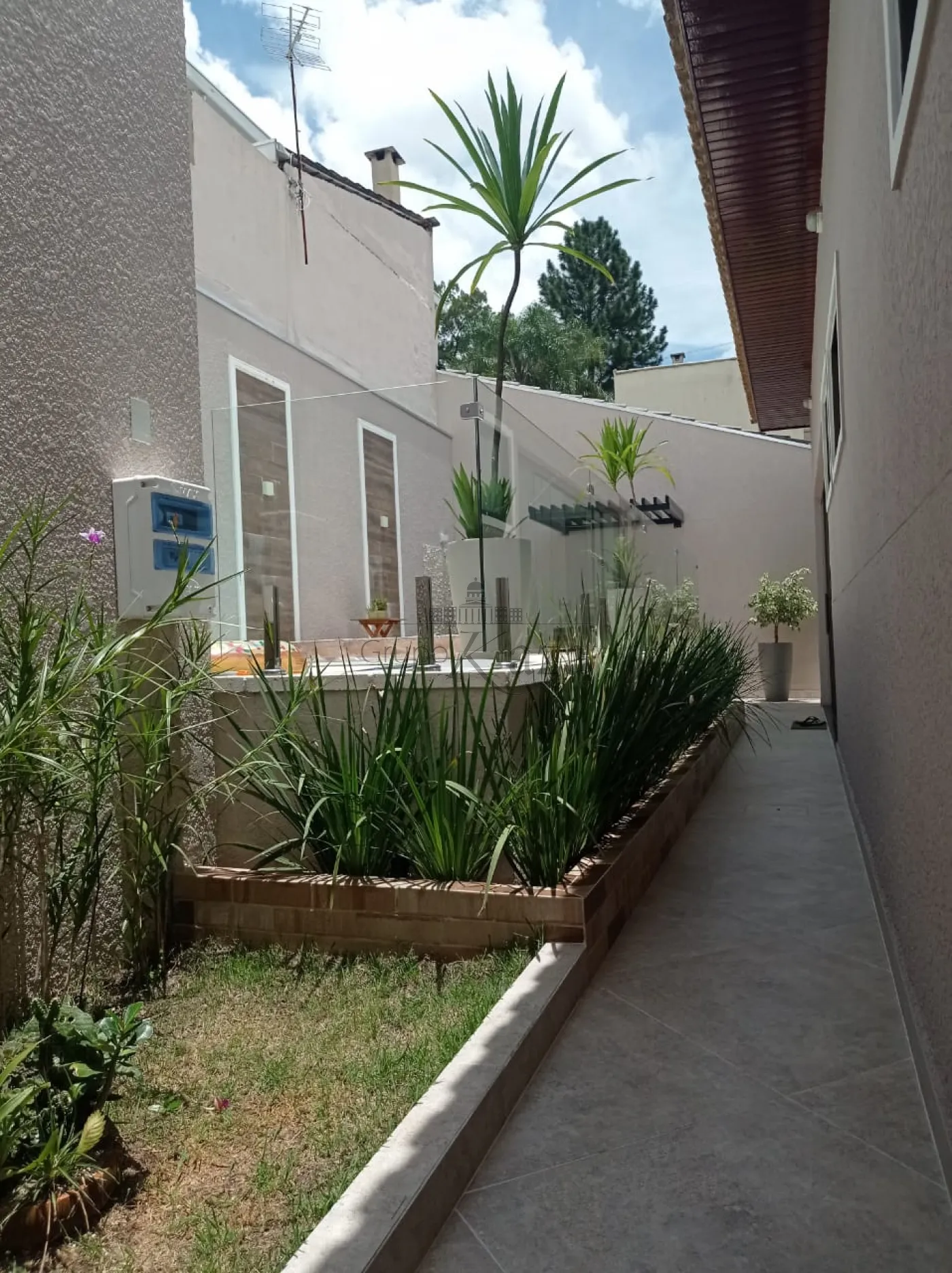 Foto 11 de Casa Condomínio em Jardim Coleginho, Jacareí - imagem 11