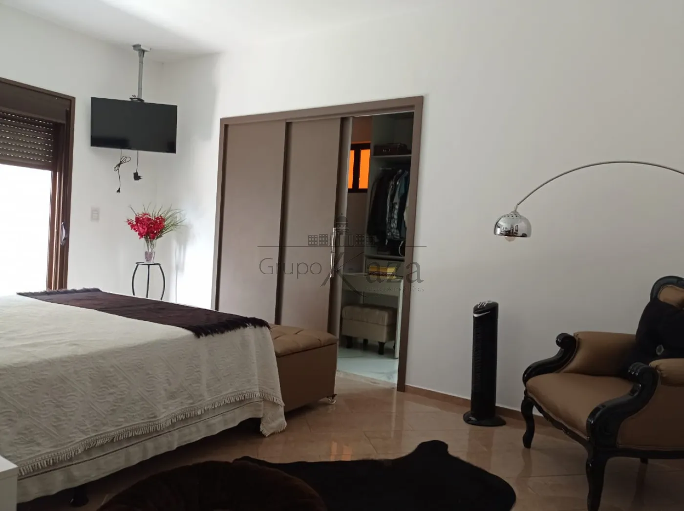 Foto 14 de Casa Condomínio em Jardim Coleginho, Jacareí - imagem 14
