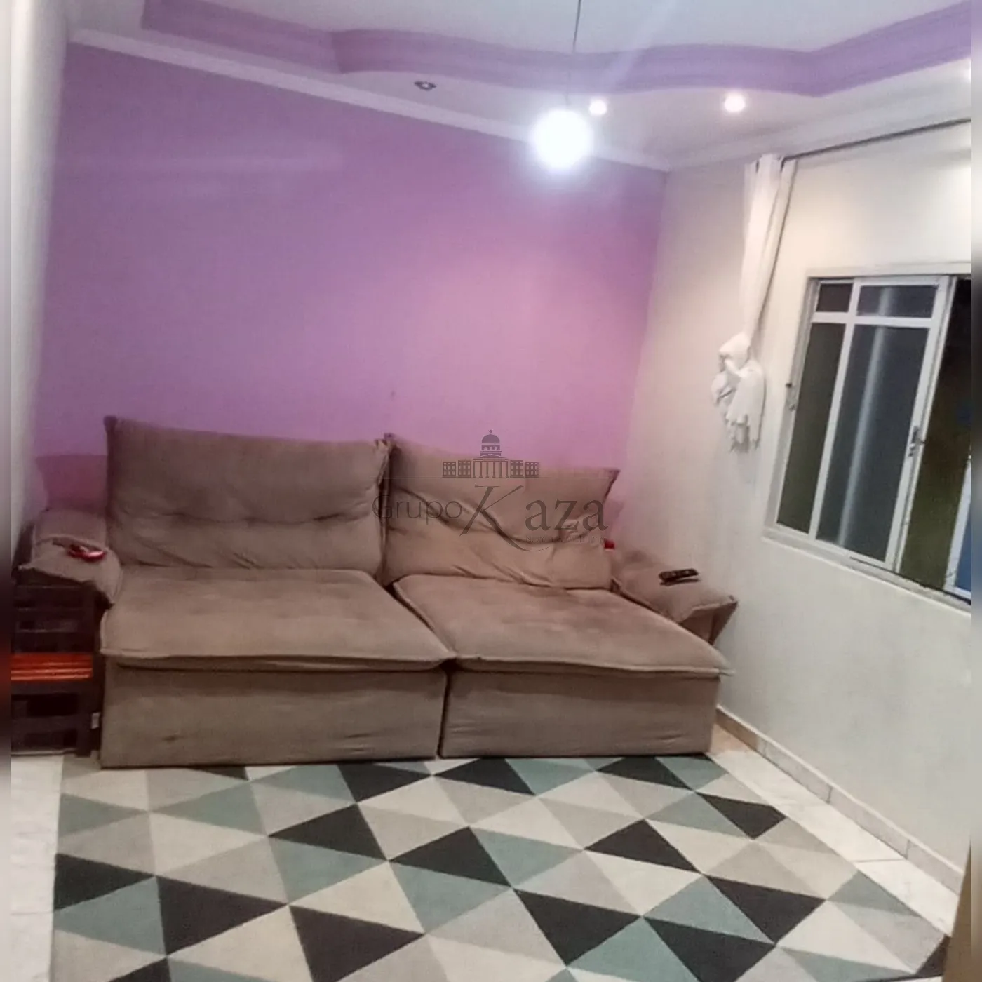 Foto 1 de Casa Padrão em Jardim Santa Inês I, São José dos Campos - imagem 1