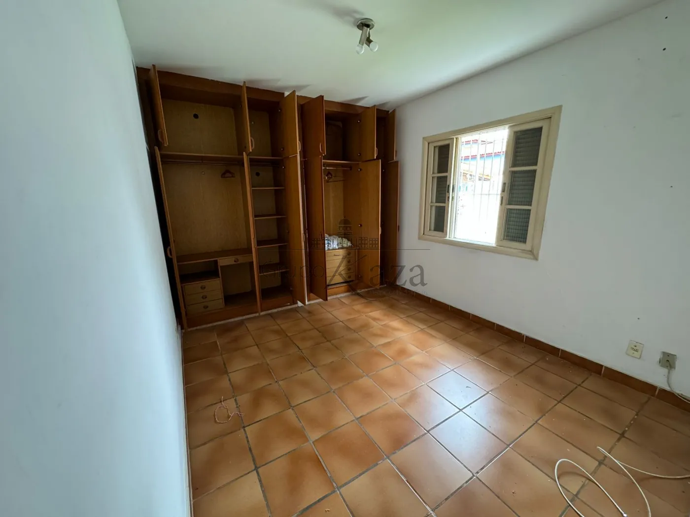 Foto 9 de Casa Padrão em Jardim Estoril, São José dos Campos - imagem 9