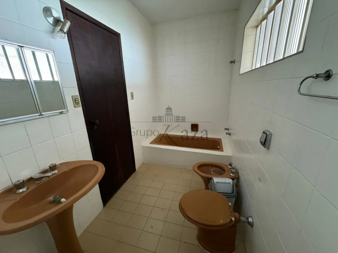 Foto 7 de Casa Padrão em Jardim Estoril, São José dos Campos - imagem 7