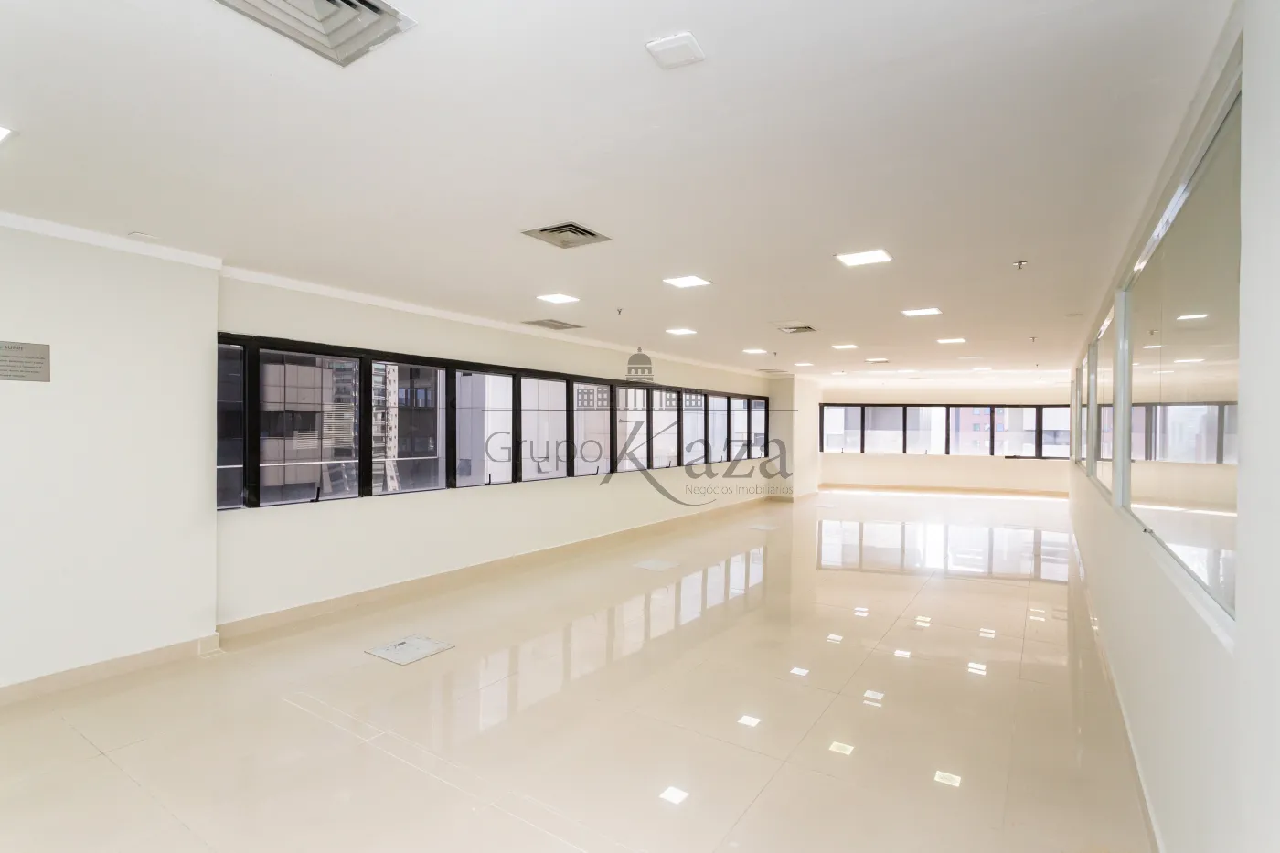 Foto 2 de Comercial Conjunto Comercial em Cidade Monções, São Paulo - imagem 2