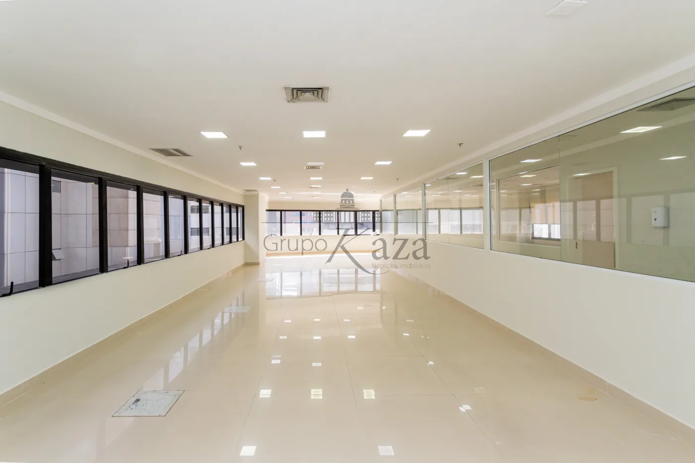 Foto 3 de Comercial Conjunto Comercial em Cidade Monções, São Paulo - imagem 3