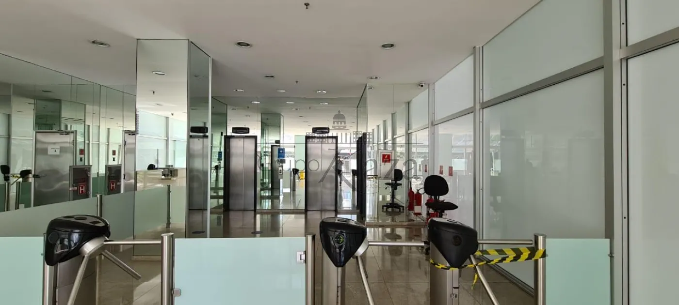 Foto 12 de Comercial Conjunto Comercial em Cidade Monções, São Paulo - imagem 12