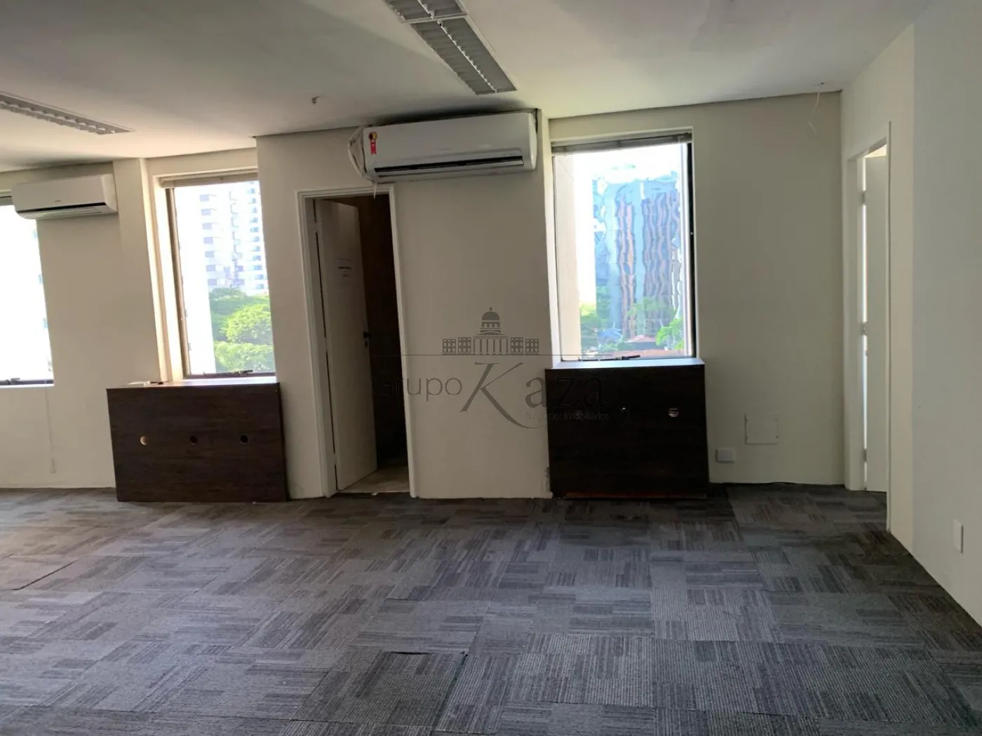 Foto 7 de Comercial Conjunto Comercial em Cidade Monções, São Paulo - imagem 7