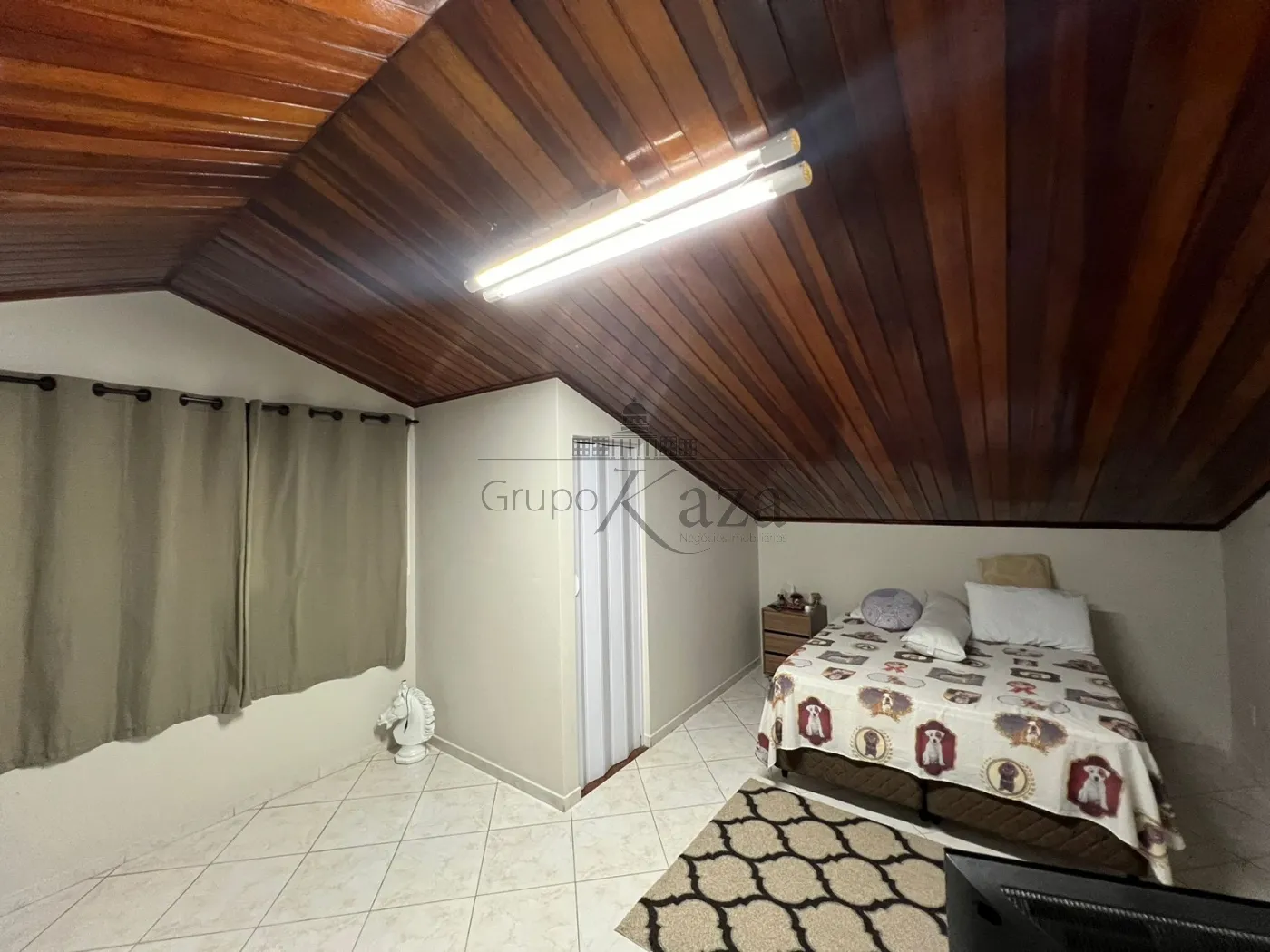 Foto 12 de Casa Sobrado em Jardim Torrão de Ouro, São José dos Campos - imagem 12