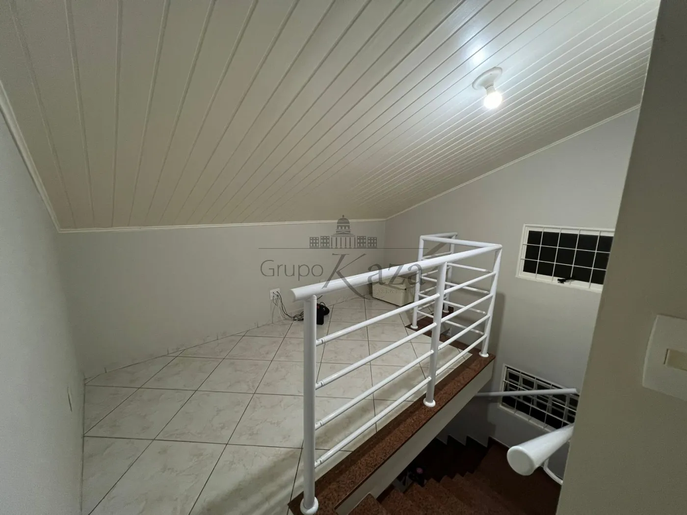 Foto 11 de Casa Sobrado em Jardim Torrão de Ouro, São José dos Campos - imagem 11